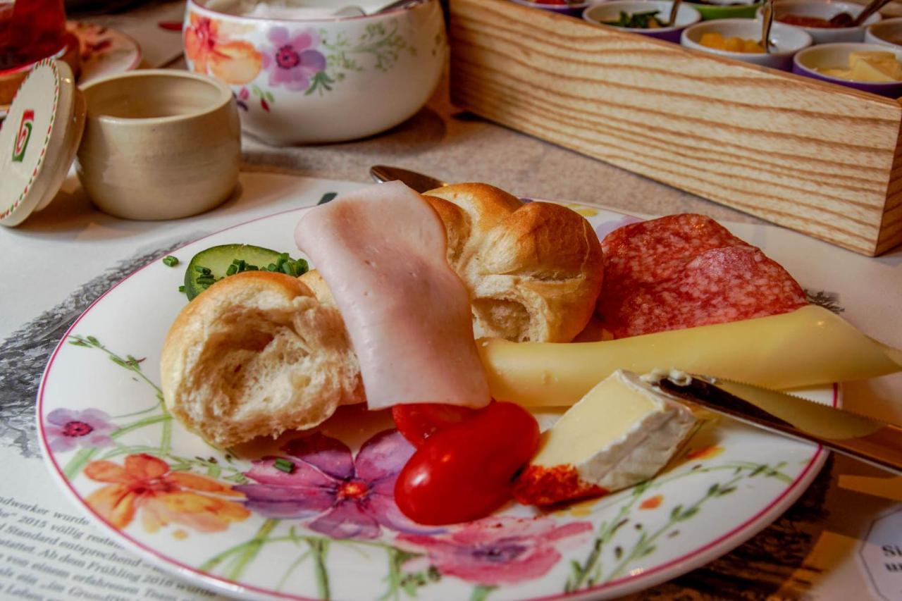 Waldruhe - Bett, Fruehstueck & Ein Laecheln Bed & Breakfast บาดเอาส์ซี ภายนอก รูปภาพ