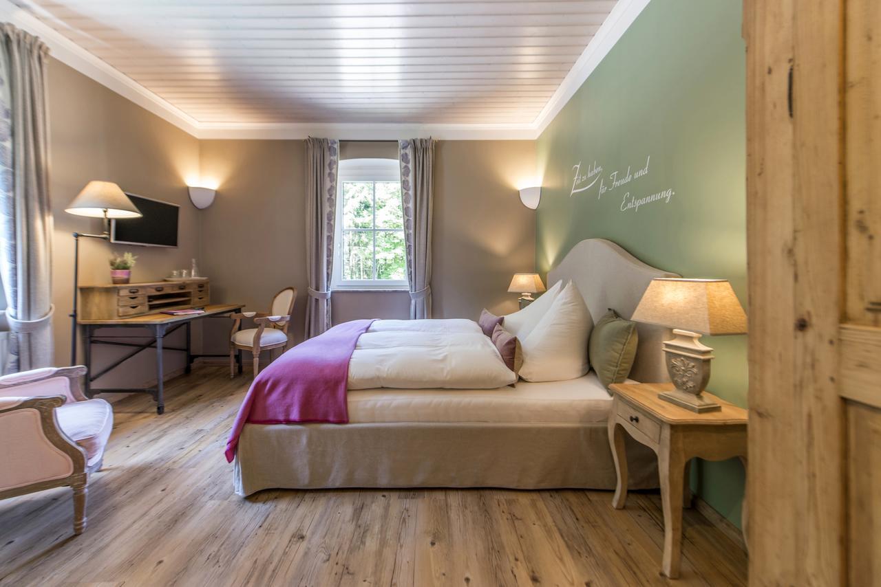 Waldruhe - Bett, Fruehstueck & Ein Laecheln Bed & Breakfast บาดเอาส์ซี ภายนอก รูปภาพ